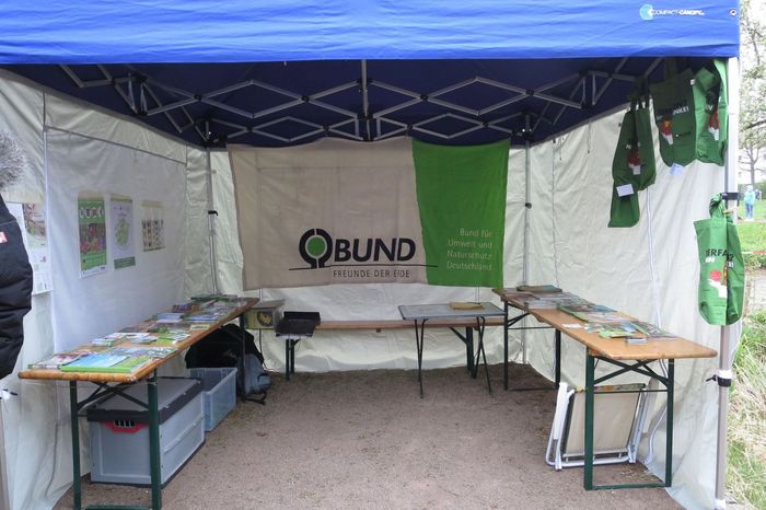 BUND-Infostand beim Umweltzentrum Fulda im April 2022